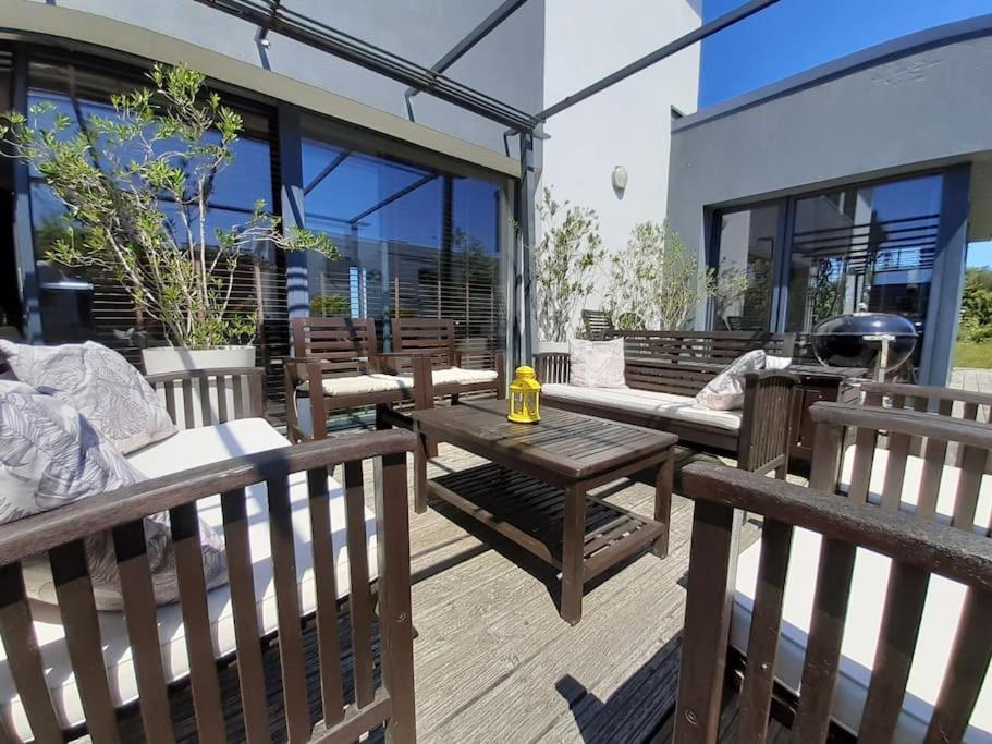 Logement 80 M2 Avec Terrasses Entre Les Deux Abers Landeda Bagian luar foto