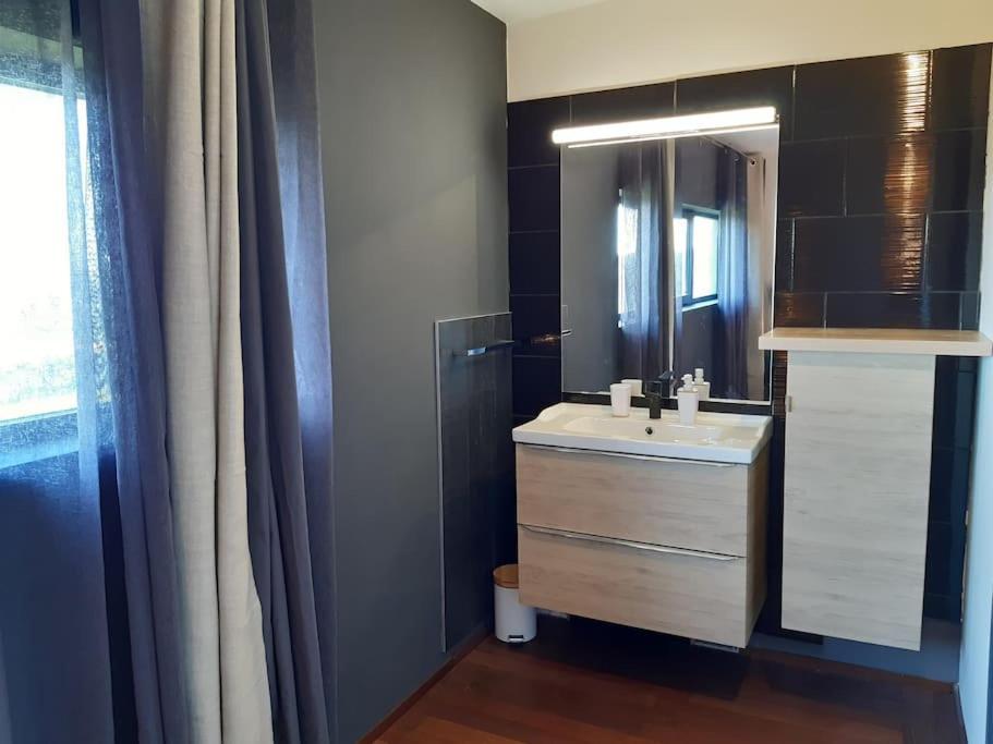 Logement 80 M2 Avec Terrasses Entre Les Deux Abers Landeda Bagian luar foto